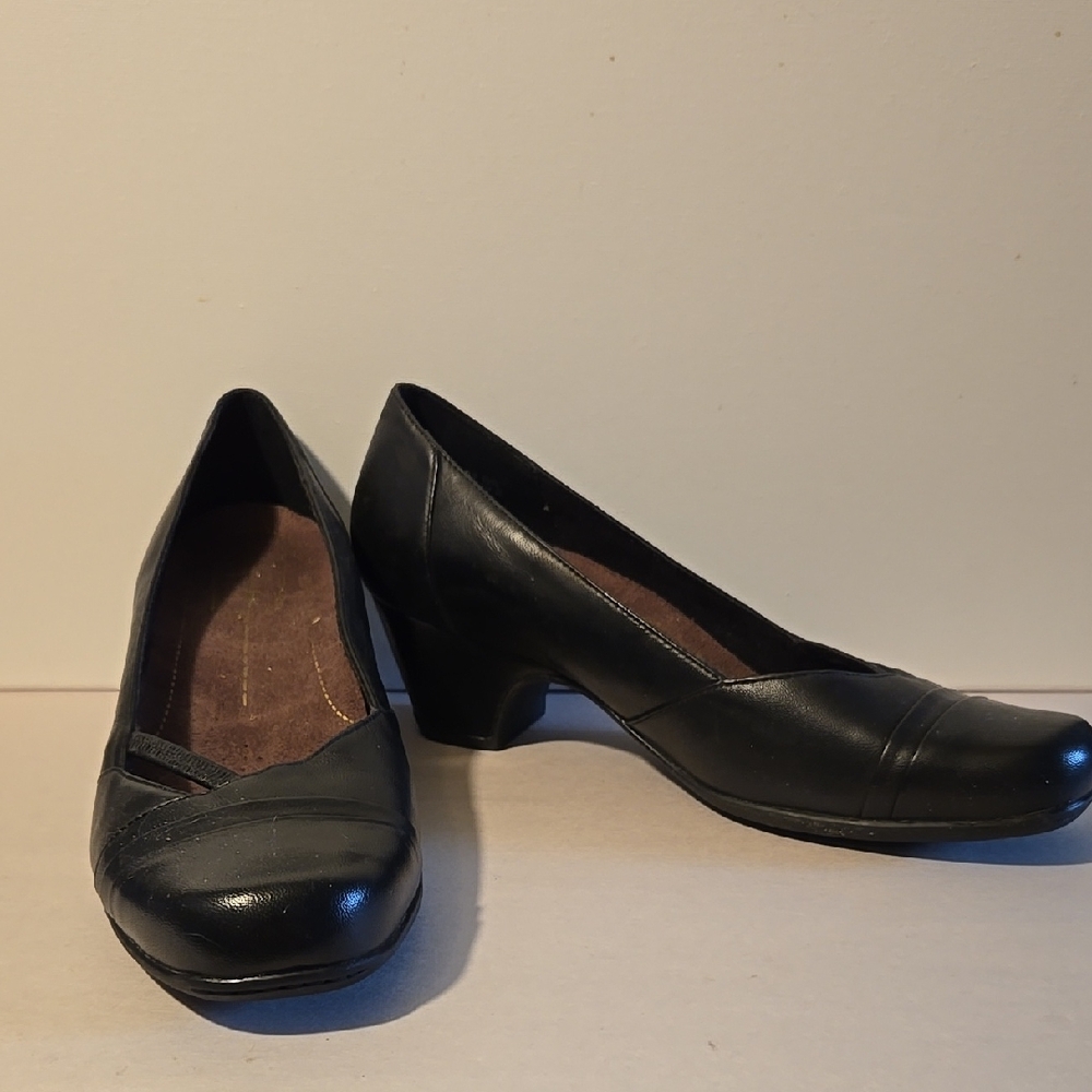 Clarks Everday Black Women's Heels Size 8.5 M